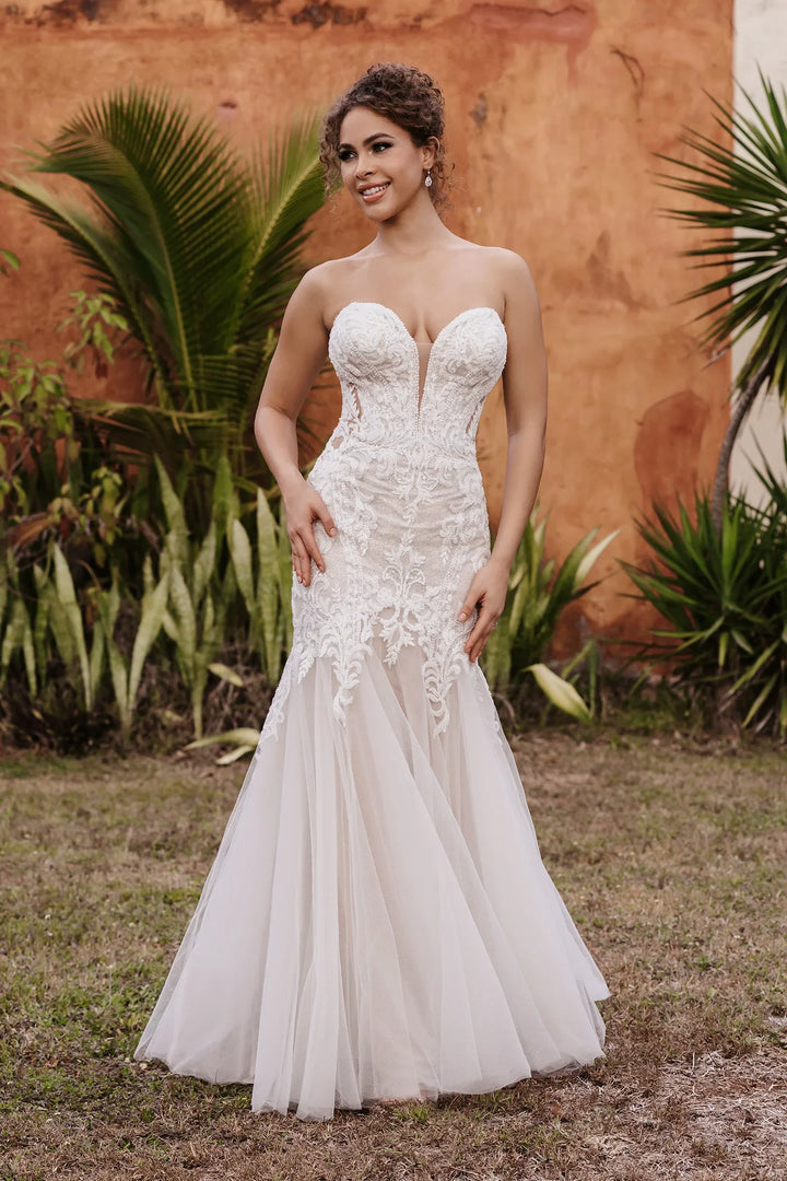 How Far in Advance Should You Buy Your Wedding Dress?