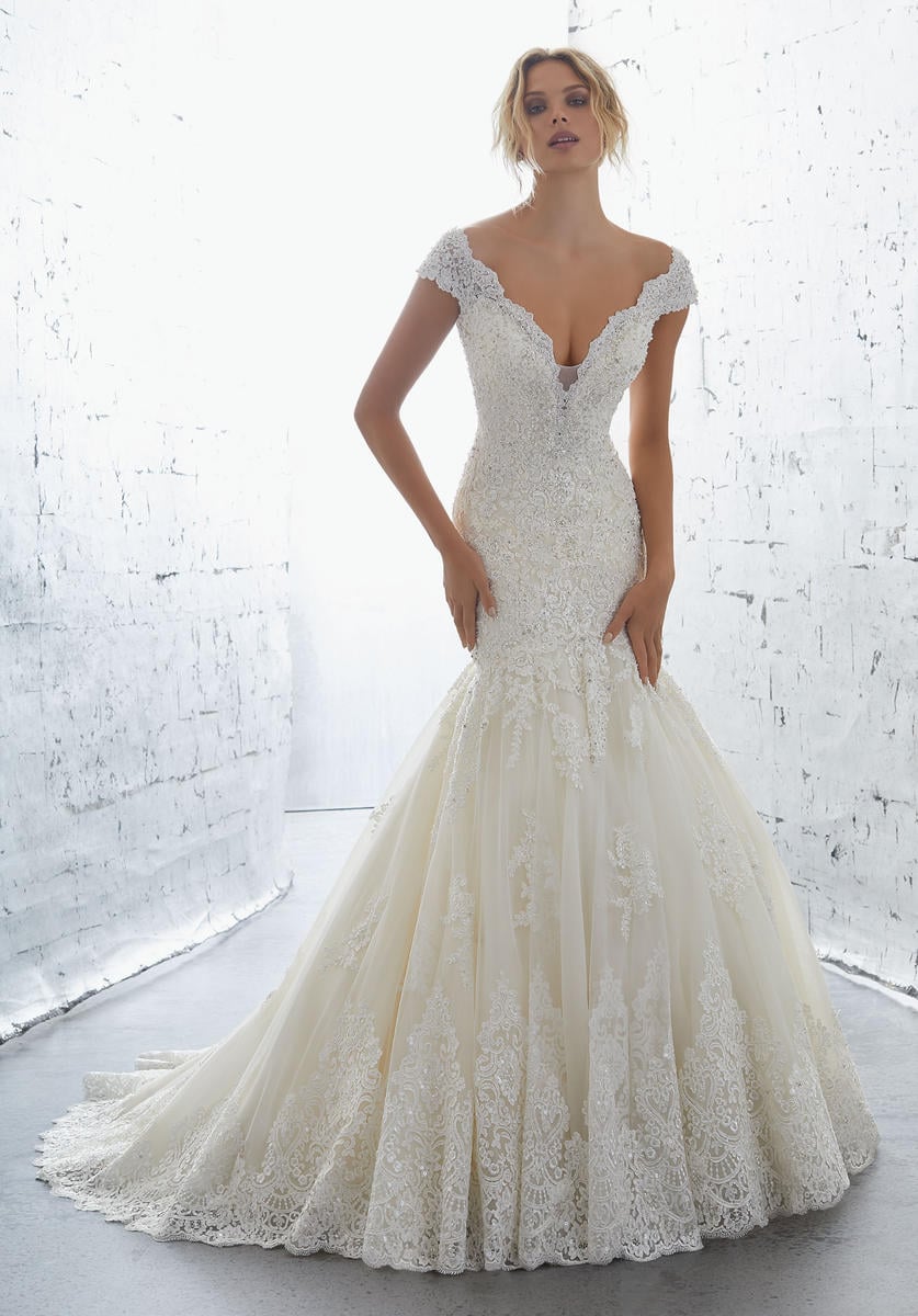 1701 Karisma